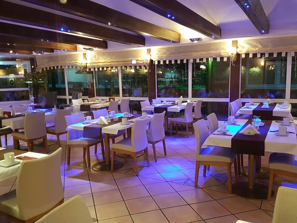 Fergana Übersee Hotel Bremerhaven Buitenkant foto