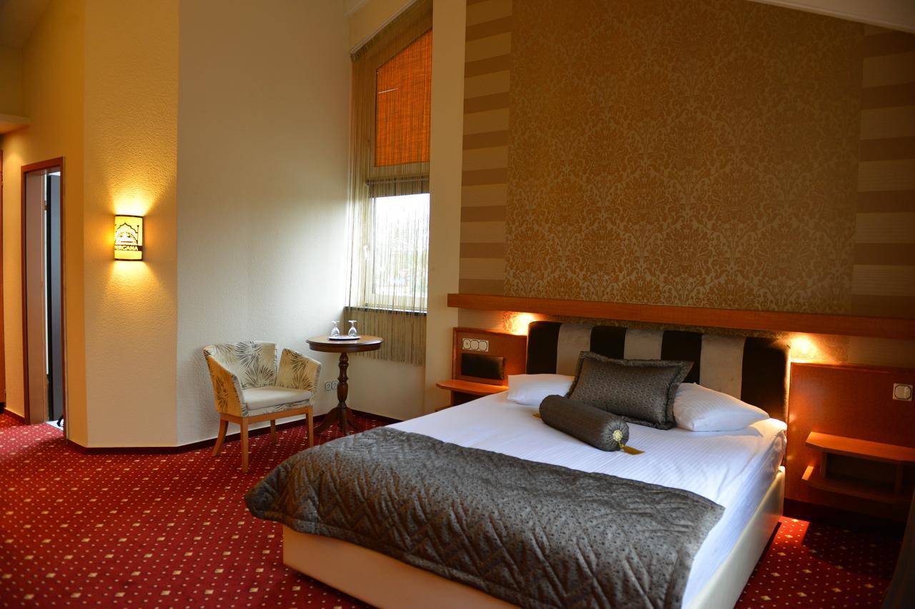 Fergana Übersee Hotel Bremerhaven Buitenkant foto